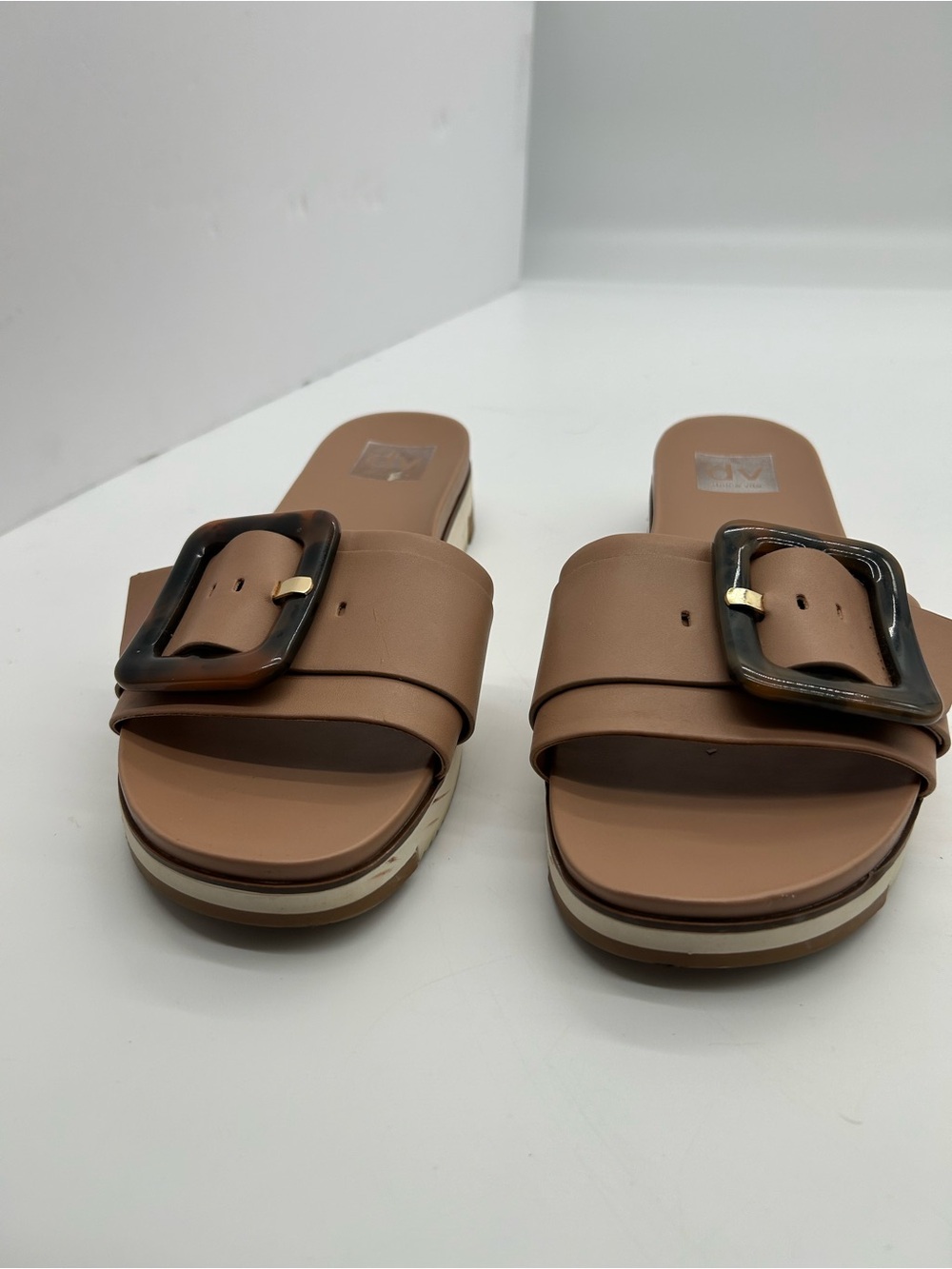 Dolce Vita Women's Tan Slide Sandals with Tortoiseshell Buckle size 9 - Picture 2 of 7